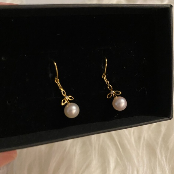 ‼️SOLD ON IG‼️Akoya Cultured Pearl 5.5mm-6.0mm with 18K Gold, 0.01CT diamond - Picture 4 of 12